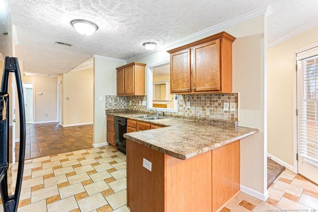 5608 Thackeray Drive, Fayetteville, NC 28306