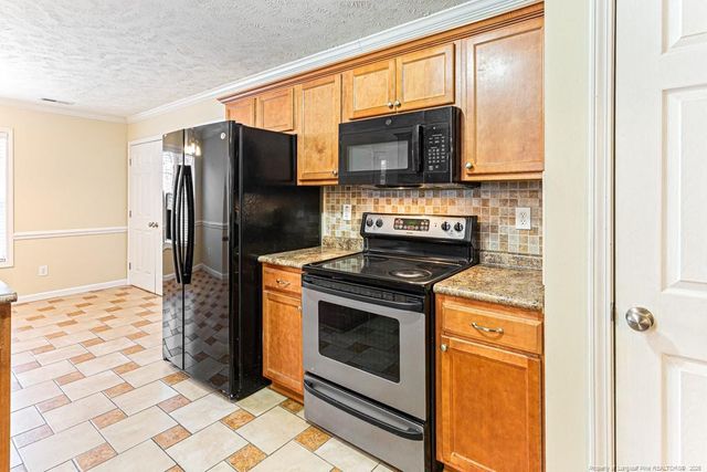 5608 Thackeray Drive, Fayetteville, NC 28306