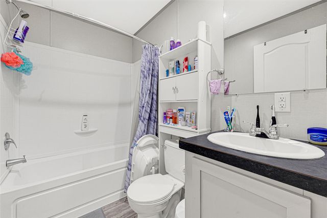 8502 C E King Parkway, Houston, TX 77044