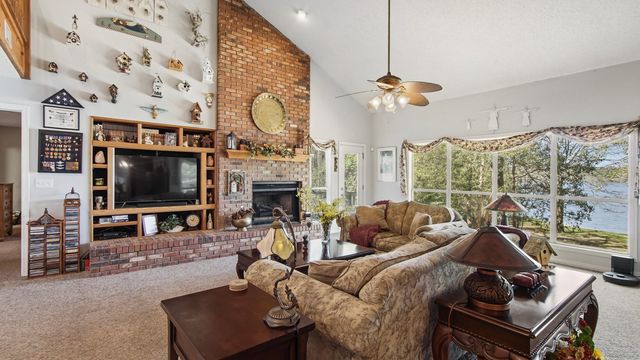 2272 Spring Lake Road, Defuniak Springs, FL 32433