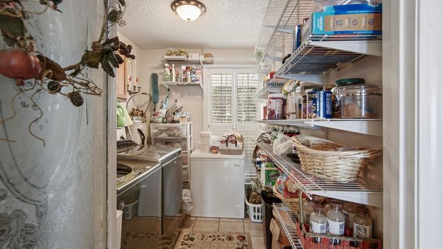 2272 Spring Lake Road, Defuniak Springs, FL 32433