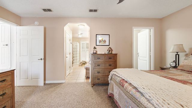 2272 Spring Lake Road, Defuniak Springs, FL 32433