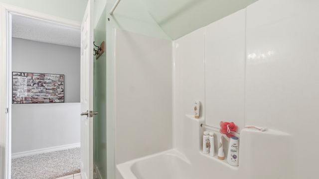 2272 Spring Lake Road, Defuniak Springs, FL 32433