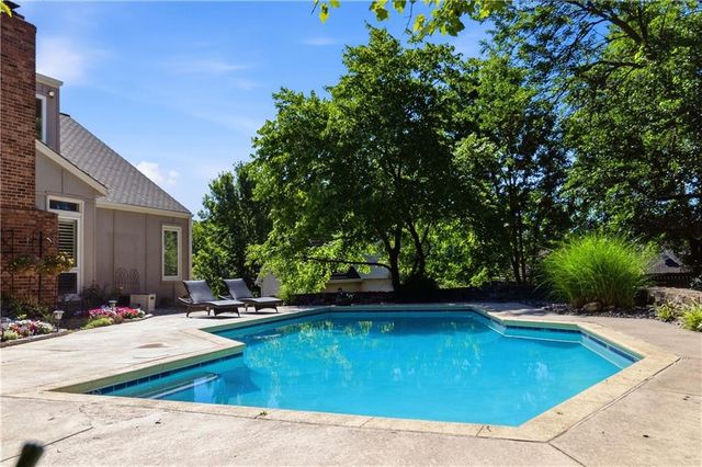 12008 Summit Street, Kansas City, MO 64145