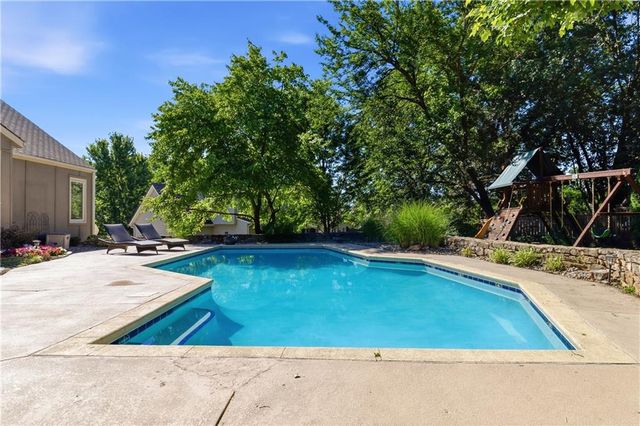 12008 Summit Street, Kansas City, MO 64145