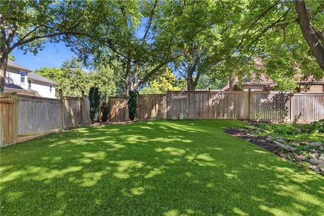 12008 Summit Street, Kansas City, MO 64145