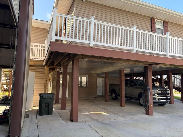 305 Rj Drive, Chauvin, LA 70344