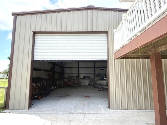 305 Rj Drive, Chauvin, LA 70344
