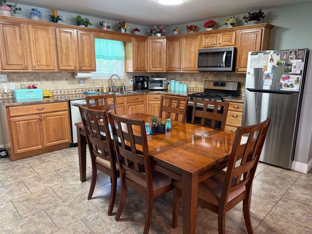 305 Rj Drive, Chauvin, LA 70344