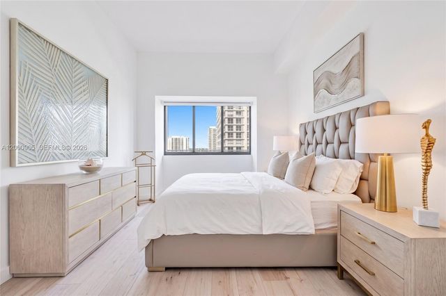 480 NE 31st St 1501, Miami, FL 33137