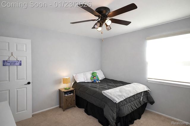 38615 Meeting House Lane, Livonia, MI 48154