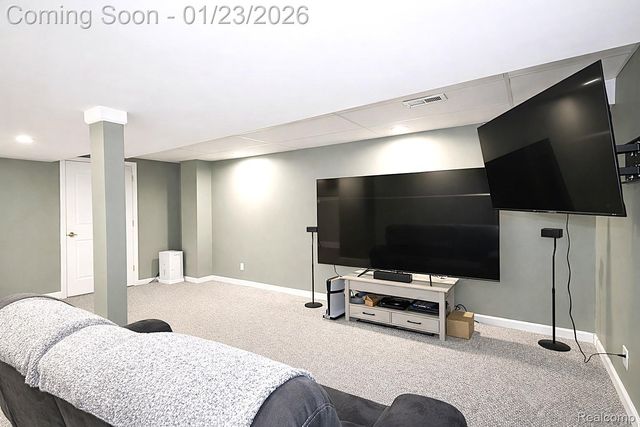 38615 Meeting House Lane, Livonia, MI 48154