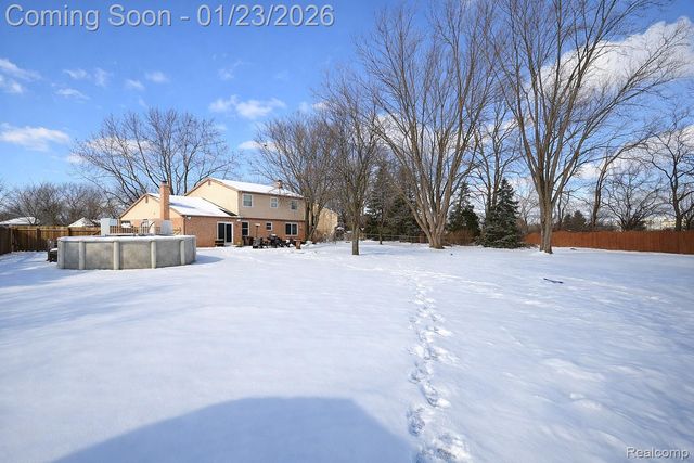 38615 Meeting House Lane, Livonia, MI 48154