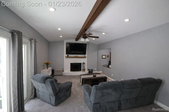 38615 Meeting House Lane, Livonia, MI 48154