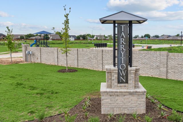 1129 South Hill Drive, Crowley, TX 76036