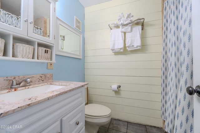 8743 Thomas Drive 1028, Panama City Beach, FL 32408