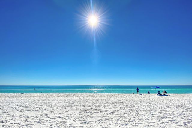 8743 Thomas Drive 1028, Panama City Beach, FL 32408