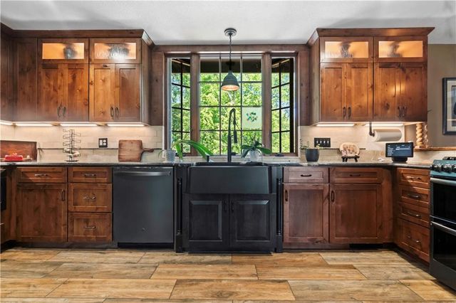 39410 W 151st Street, Olathe, KS 66025