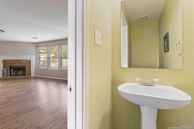 208 Jordan, Boerne, TX 78006
