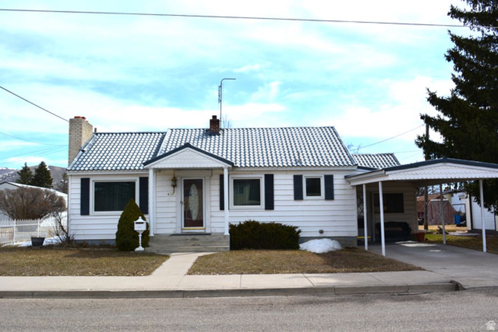 418 N 9TH ST, Montpelier, ID 83254