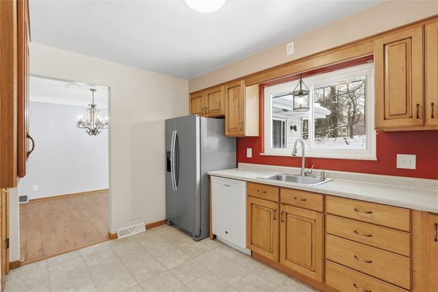 431 Colonial Dr, Monroeville, PA 15146