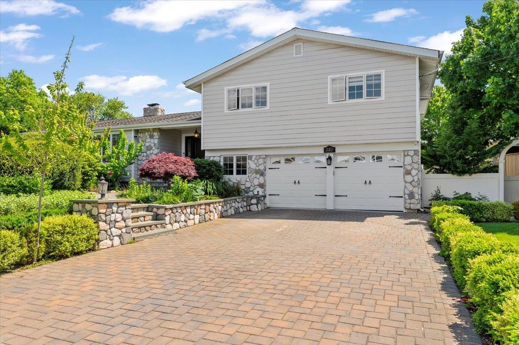 351 Riviera Drive S, Massapequa, NY 11758