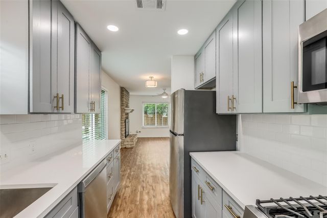 6804 Kenosha PASS B, Austin, TX 78749