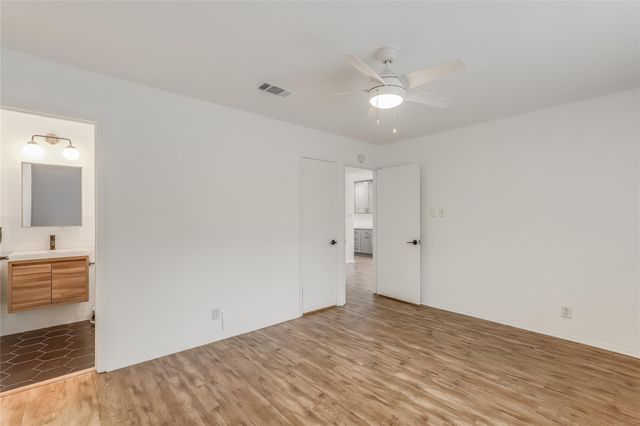 6804 Kenosha PASS B, Austin, TX 78749