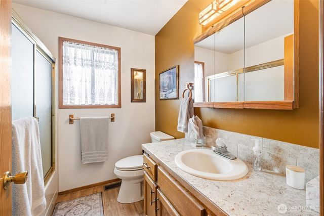 1813 E 3rd Street, Port Angeles, WA 98362