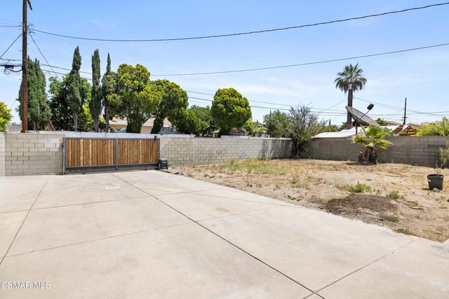 13057 Strathern Street, North Hollywood, CA 91605