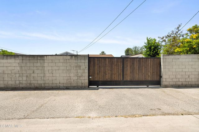 13057 Strathern Street, North Hollywood, CA 91605