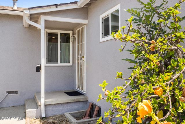 13057 Strathern Street, North Hollywood, CA 91605