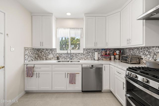 13057 Strathern Street, North Hollywood, CA 91605