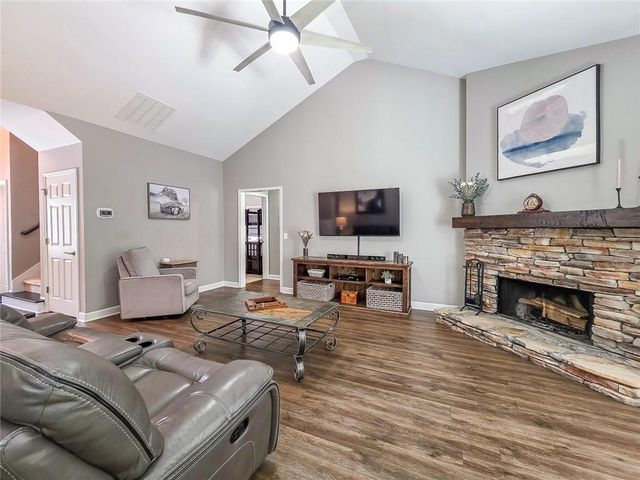 728 Austin Creek Drive, Buford, GA 30518