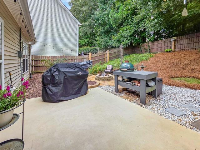 728 Austin Creek Drive, Buford, GA 30518