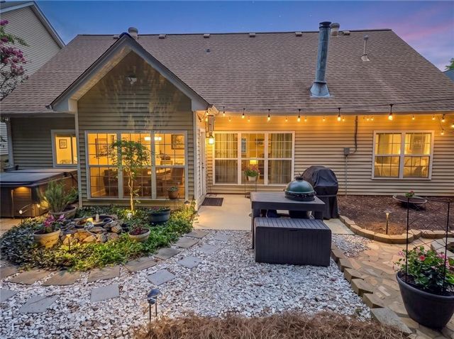 728 Austin Creek Drive, Buford, GA 30518