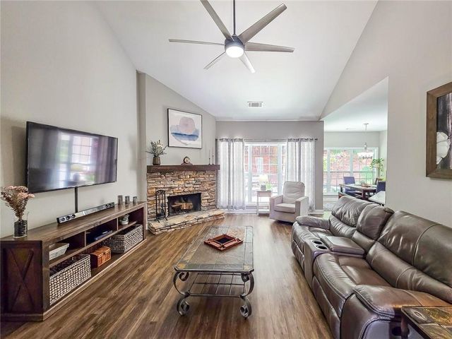 728 Austin Creek Drive, Buford, GA 30518