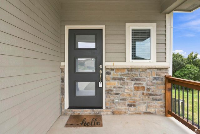 417 Sweetgum Court, Manhattan, KS 66503