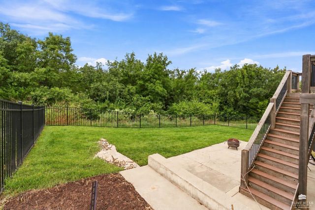 417 Sweetgum Court, Manhattan, KS 66503