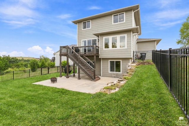 417 Sweetgum Court, Manhattan, KS 66503