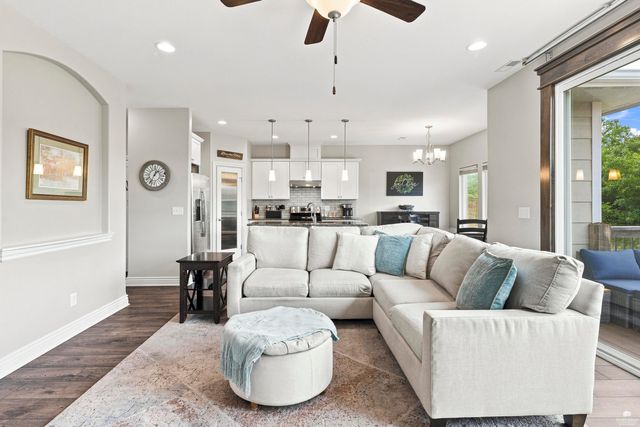 417 Sweetgum Court, Manhattan, KS 66503