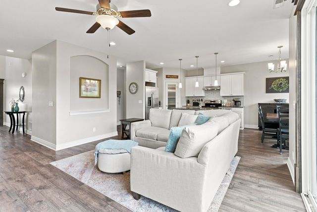417 Sweetgum Court, Manhattan, KS 66503