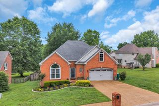 7824 Farmington Place, Nashville, TN 37221