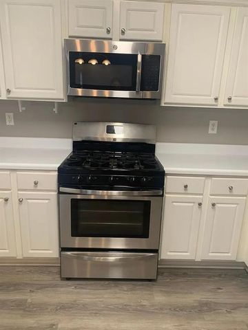 435 Chippenham Court, Alpharetta, GA 30005