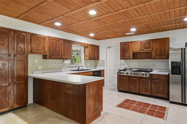 3204 AMAYA COURT, Brandon, FL 33511