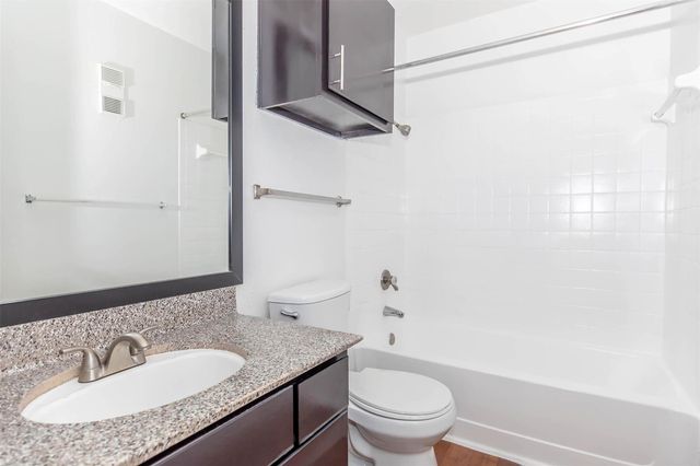 14230 Wunderlich DR 153, Houston, TX 77069