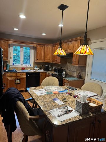 1 East Normandy Drive, West Hartford, CT 06107