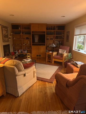 1 East Normandy Drive, West Hartford, CT 06107