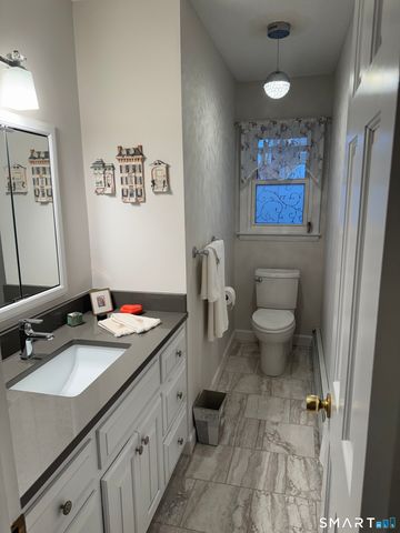 1 East Normandy Drive, West Hartford, CT 06107