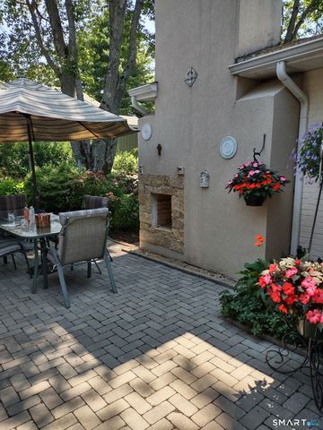 1 East Normandy Drive, West Hartford, CT 06107